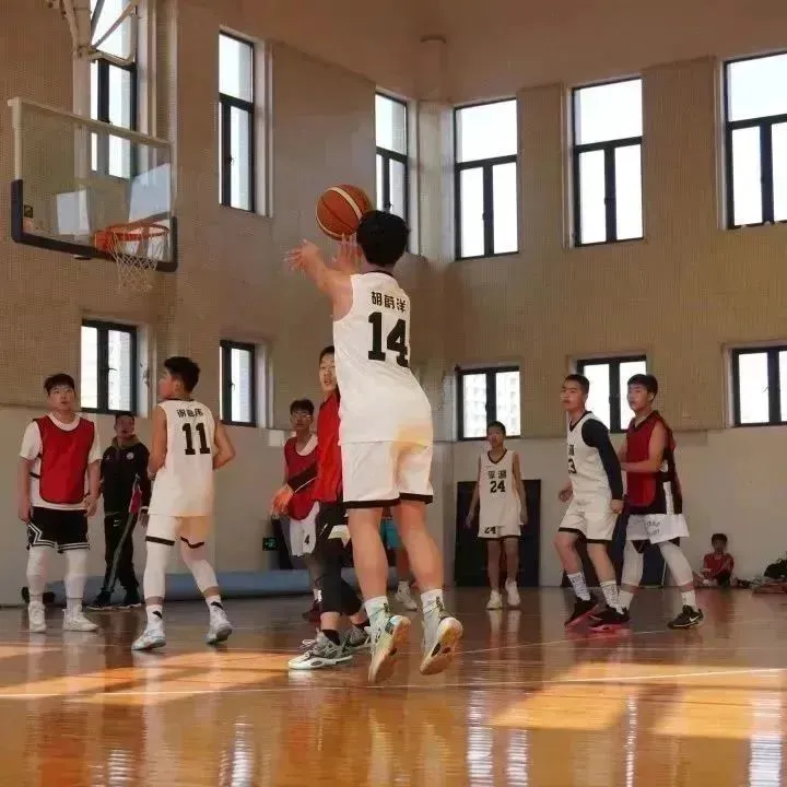 高中篮球主力的选拔标准和训练方法_1